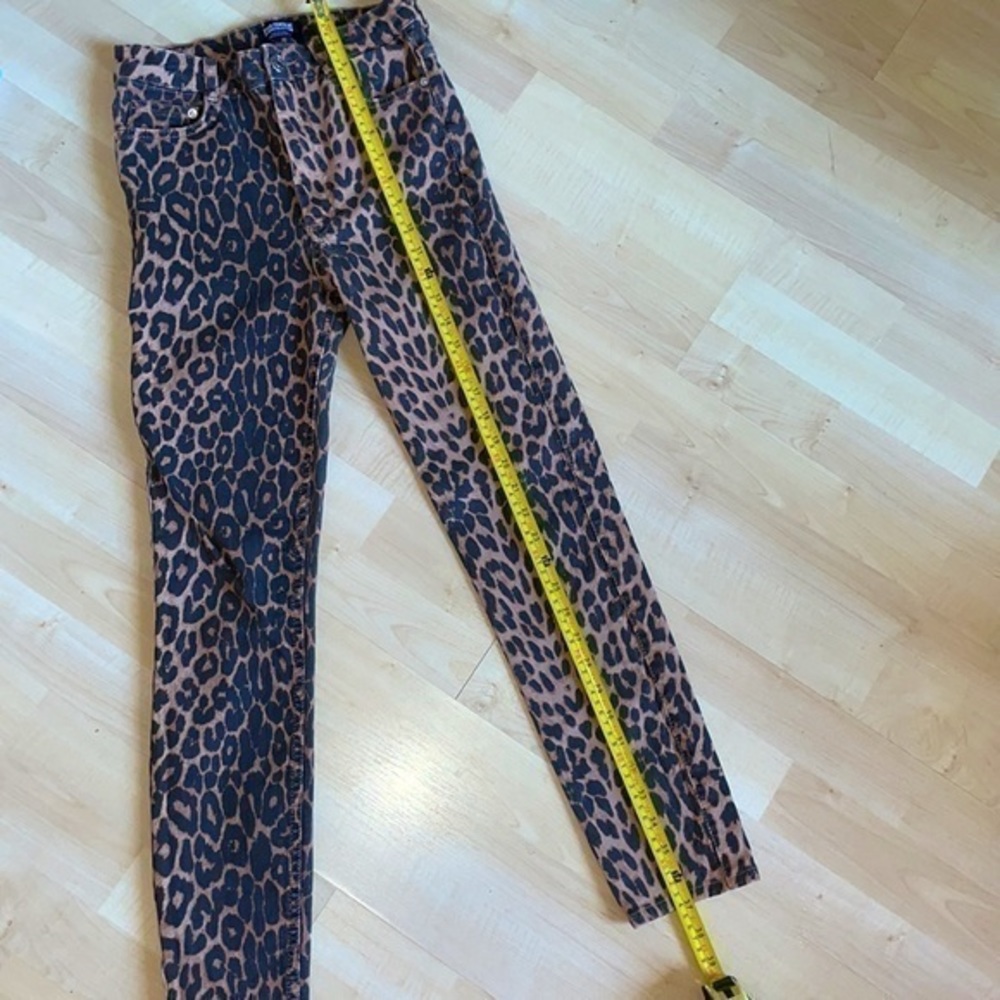 Zara leopard print jeans size 6 gently preloved - Picture 7 of 10